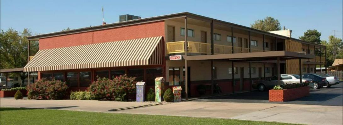 Big Bend Traveler'S Inn Great Bend Exterior foto